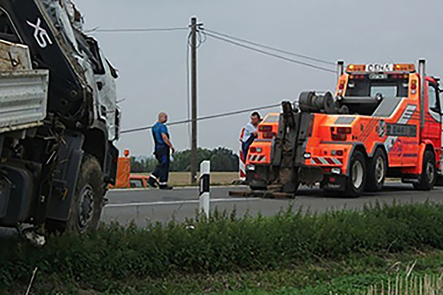 Abschleppdienst LKW & Busse